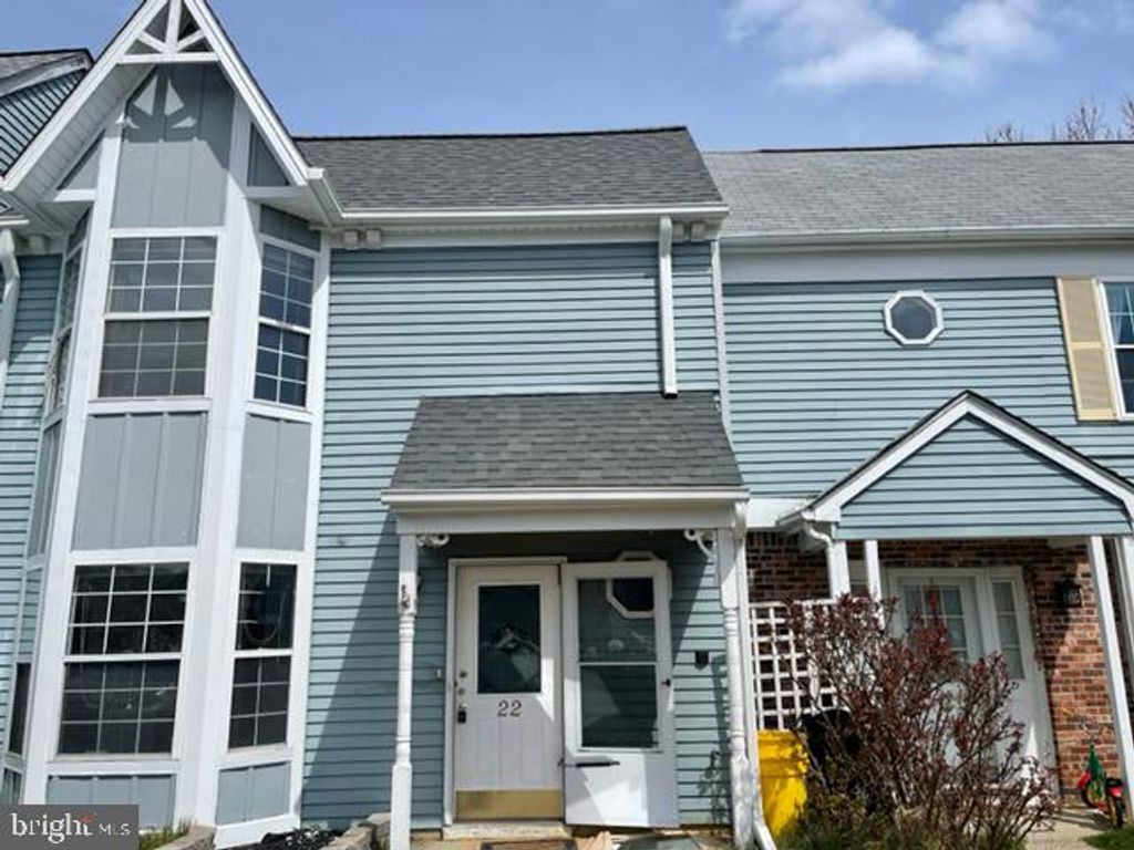 22 ANDERSON CT, East Brunswick, NJ 08816