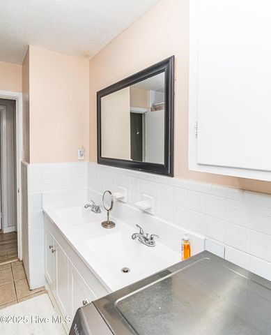 300 S Spence Avenue, Goldsboro, NC 27534