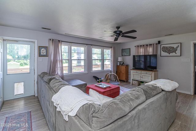 300 S Spence Avenue, Goldsboro, NC 27534