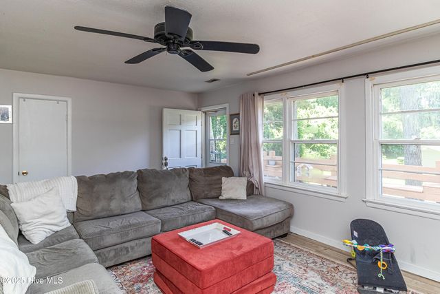 300 S Spence Avenue, Goldsboro, NC 27534