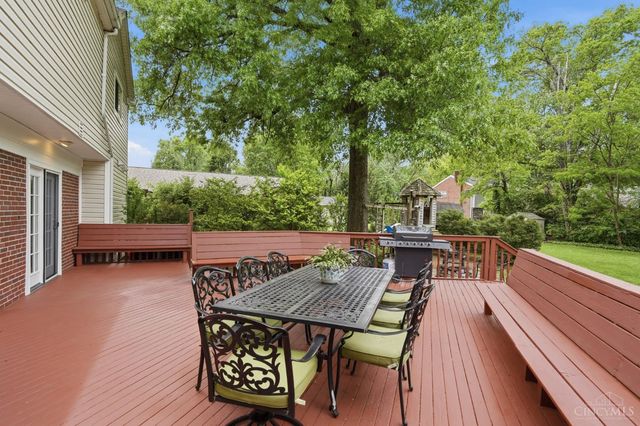 6761 Eleck Place, Madeira, OH 45243