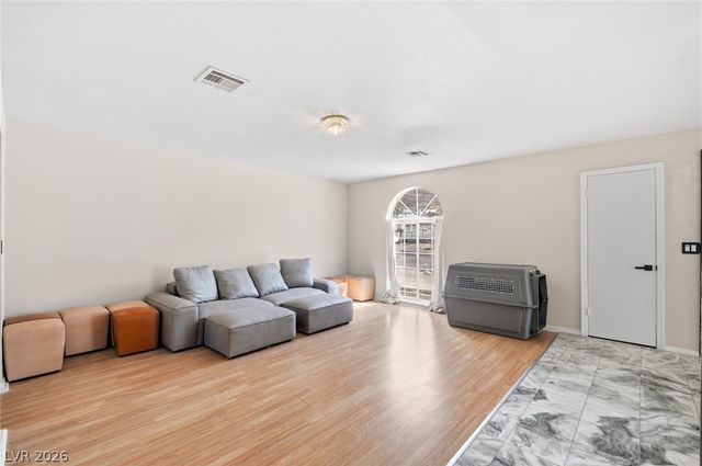 435 Los Feliz Street, Las Vegas, NV 89110