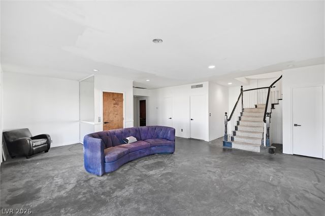 435 Los Feliz Street, Las Vegas, NV 89110