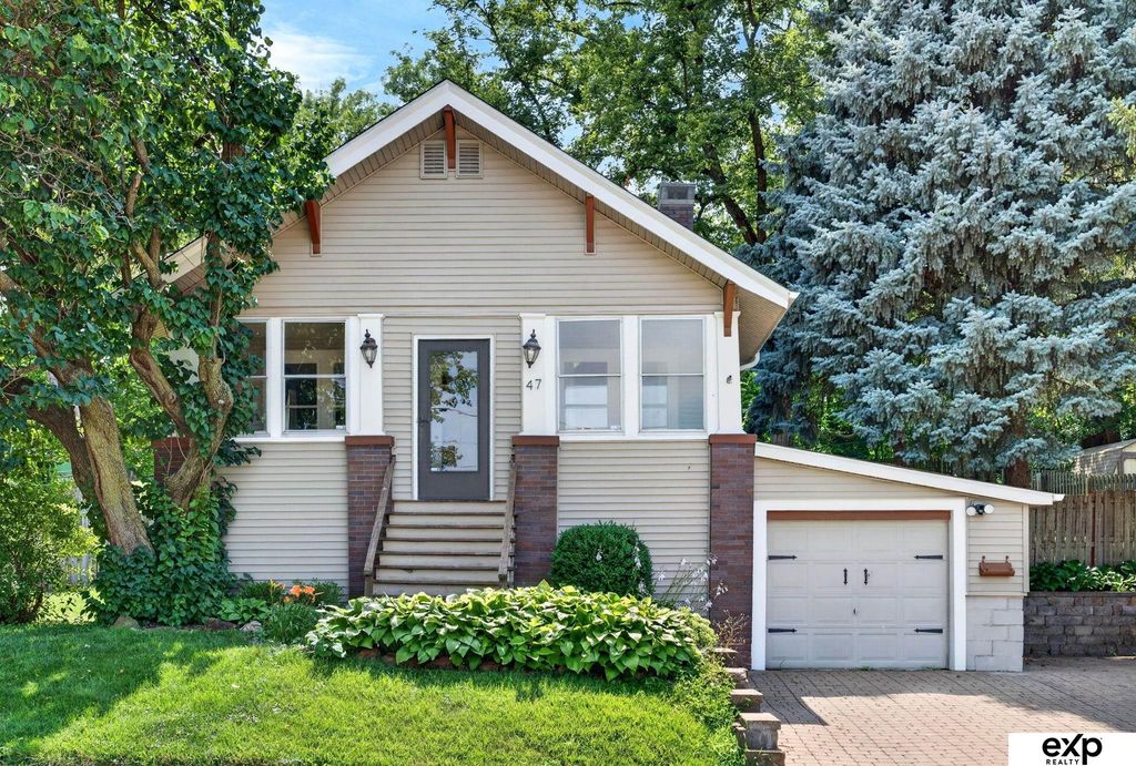 47 Country Club Road, Omaha, NE 68127