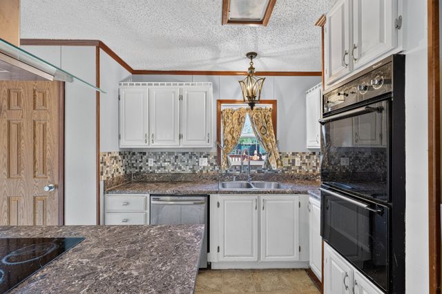 365 Dusty Trail, Mineral Wells, TX 76067