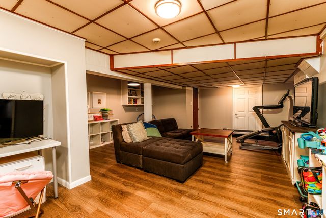 357 Long Hill Road, Wallingford, CT 06492