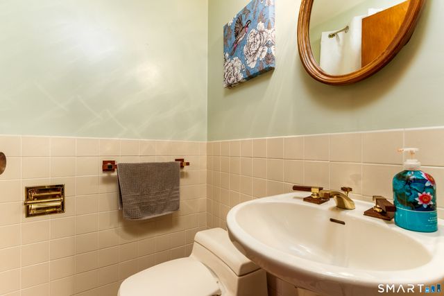 357 Long Hill Road, Wallingford, CT 06492