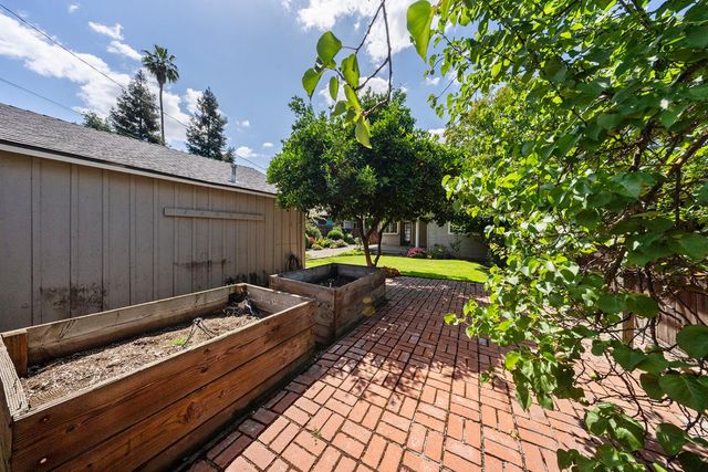 122 MAGNOLIA Ave, Modesto, CA 95354