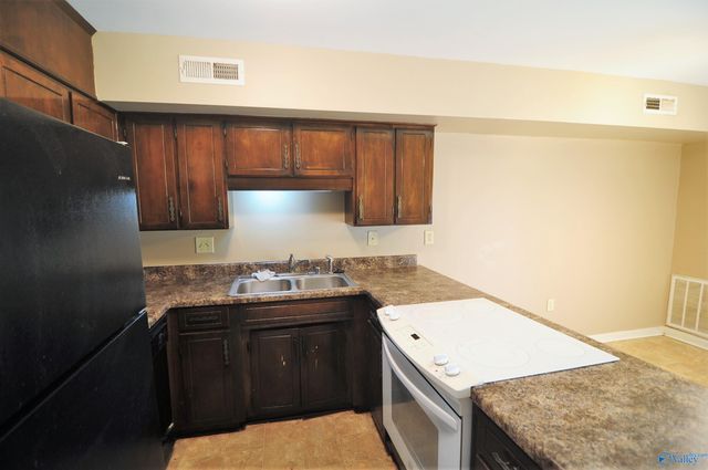 9016 Mahogany Row, Huntsville, AL 35802