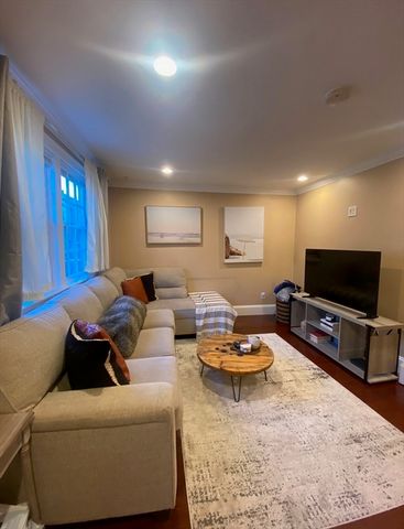 614 E Fifth, Boston, MA 02127
