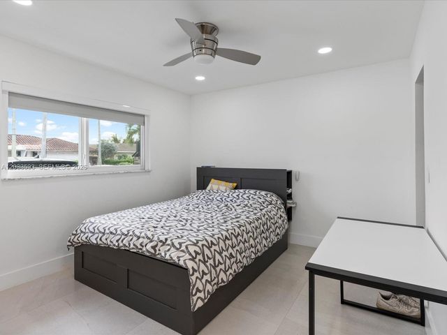 3325 NE 167th Street 3325, North Miami Beach, FL 33160