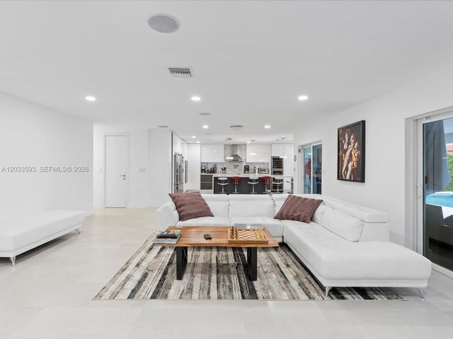 3325 NE 167th Street 3325, North Miami Beach, FL 33160