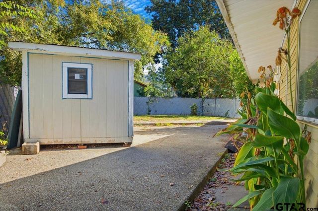 1835 Melba Dr, Tyler, TX 75701