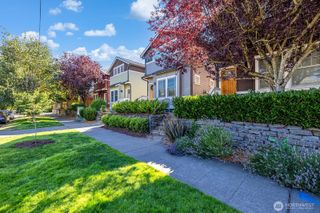 1613 21st Avenue #B, Seattle, WA 98122