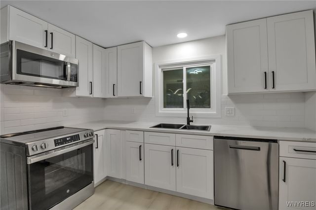 4300 Fairfield Drive, Clarence, NY 14221