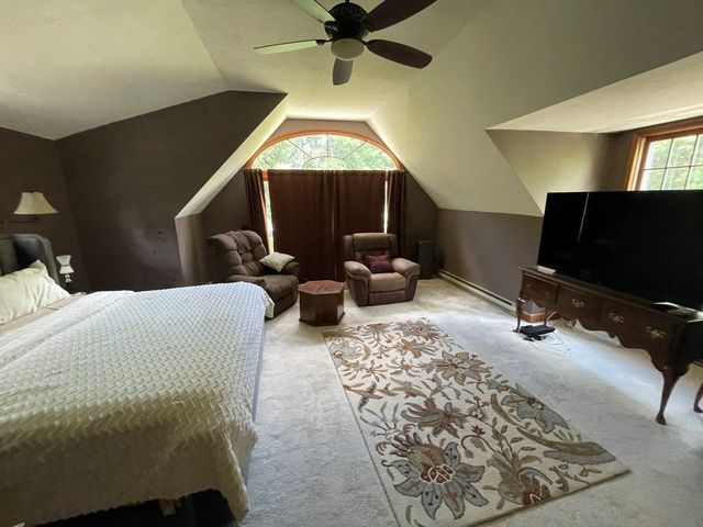 10 Crowningshield Drive, Paxton, MA 01612