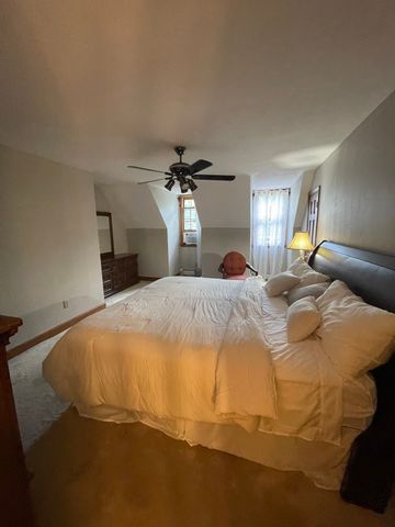 10 Crowningshield Drive, Paxton, MA 01612