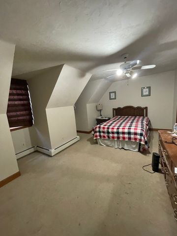 10 Crowningshield Drive, Paxton, MA 01612