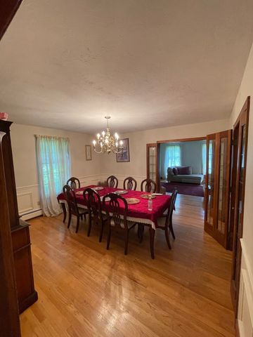 10 Crowningshield Drive, Paxton, MA 01612