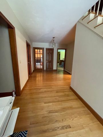 10 Crowningshield Drive, Paxton, MA 01612