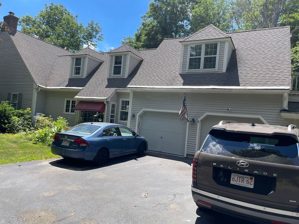 10 Crowningshield Drive, Paxton, MA 01612