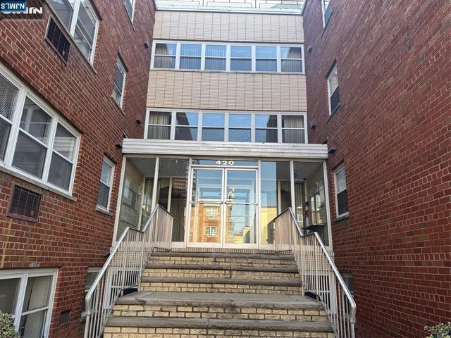 420 Broad Avenue 5B, Palisades Park, NJ 07650