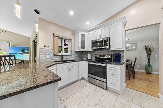 283 CHESTNUT AVENUE, Orange City, FL 32763