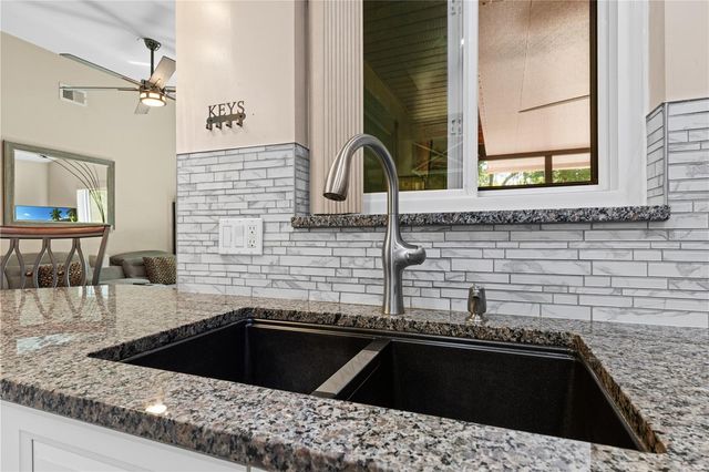 283 CHESTNUT AVENUE, Orange City, FL 32763