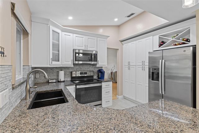 283 CHESTNUT AVENUE, Orange City, FL 32763
