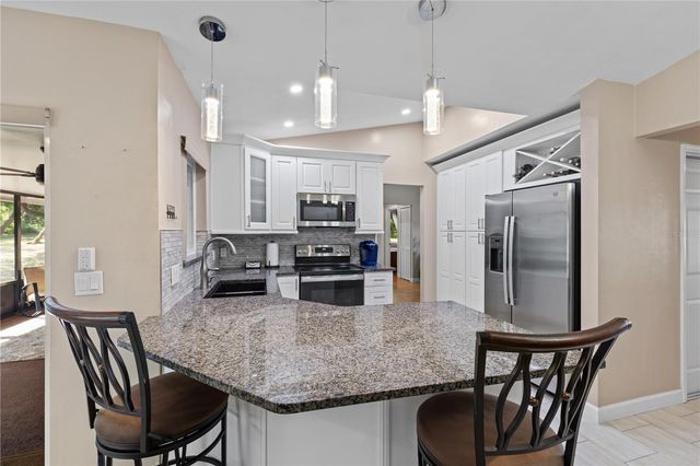 283 CHESTNUT AVENUE, Orange City, FL 32763