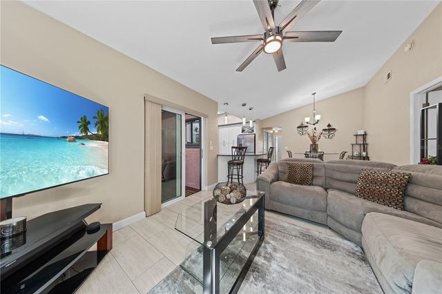 283 CHESTNUT AVENUE, Orange City, FL 32763