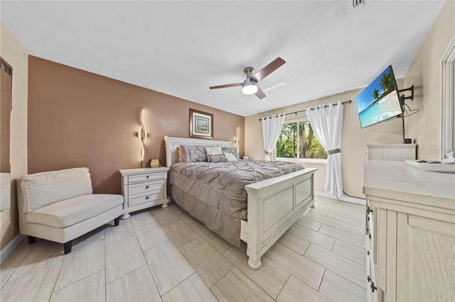 283 CHESTNUT AVENUE, Orange City, FL 32763