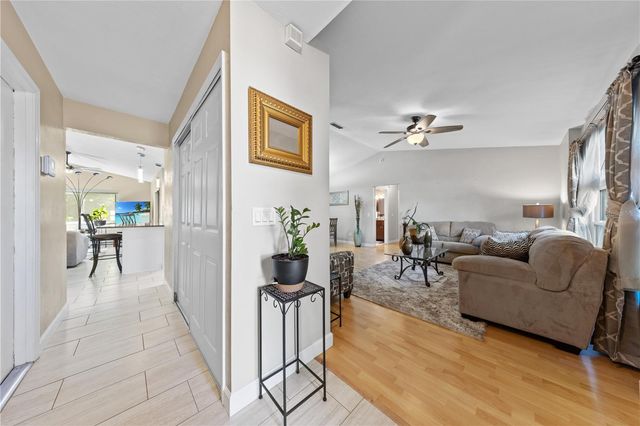 283 CHESTNUT AVENUE, Orange City, FL 32763
