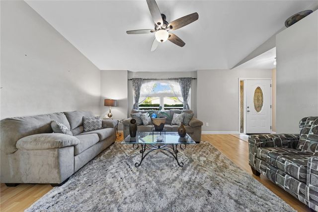 283 CHESTNUT AVENUE, Orange City, FL 32763