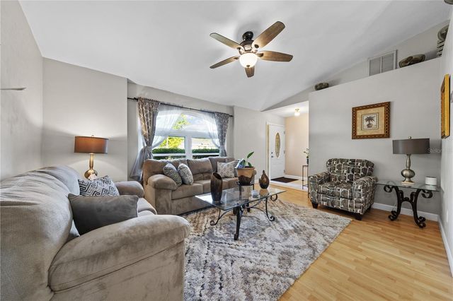 283 CHESTNUT AVENUE, Orange City, FL 32763