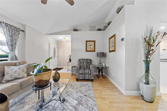 283 CHESTNUT AVENUE, Orange City, FL 32763