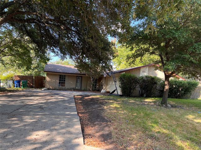 120 Darrell Drive, Heath, TX 75032