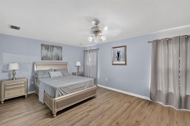 1020 NW 14th St, Cape Coral, FL 33993