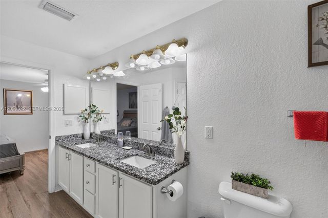 1020 NW 14th St, Cape Coral, FL 33993