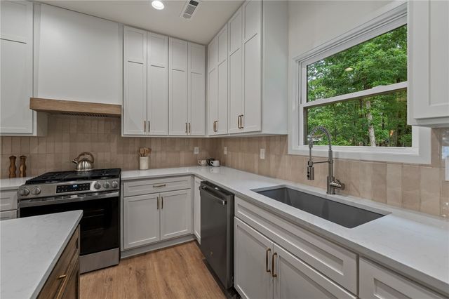 3 Aberdeen Drive, Bella Vista, AR 72715