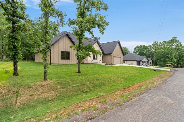 3 Aberdeen Drive, Bella Vista, AR 72715