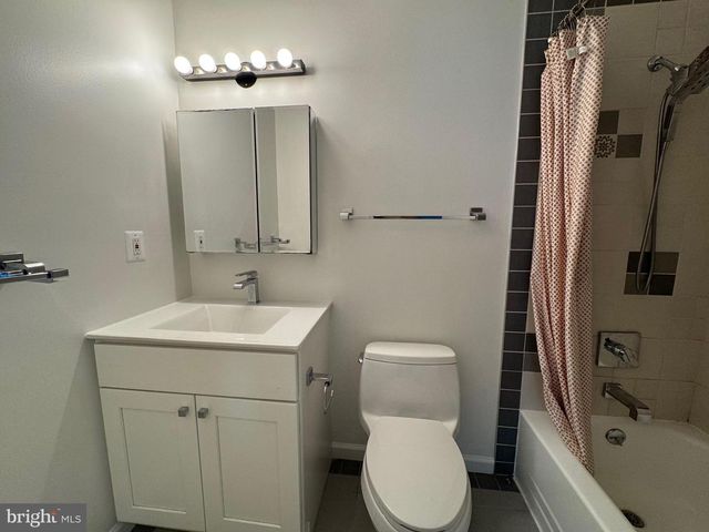 1717 FALLSWAY DR, Crofton, MD 21114