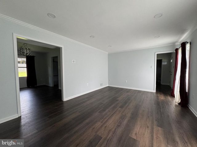 1717 FALLSWAY DR, Crofton, MD 21114