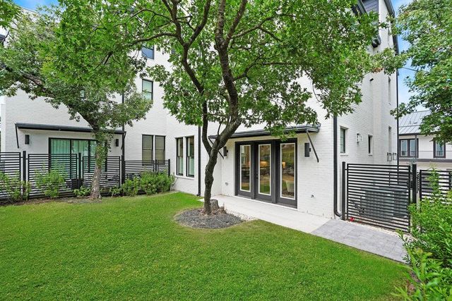 1719 Spyglass DR 17, Austin, TX 78746