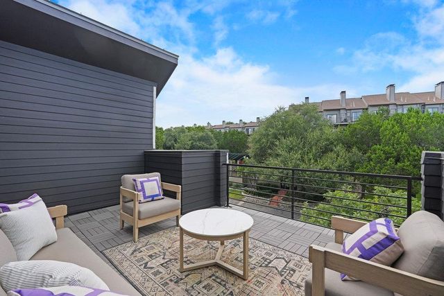 1719 Spyglass DR 17, Austin, TX 78746