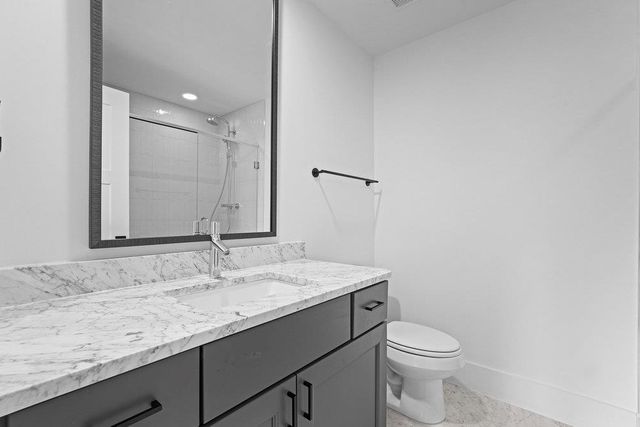 1719 Spyglass DR 17, Austin, TX 78746