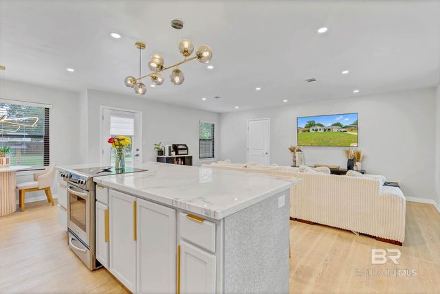 10728 Silver Creek Drive, Pensacola, FL 32506