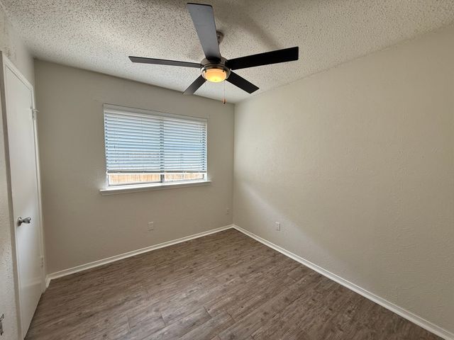 9016 Greenmound Avenue, Dallas, TX 75227