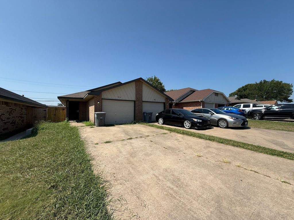 9016 Greenmound Avenue, Dallas, TX 75227