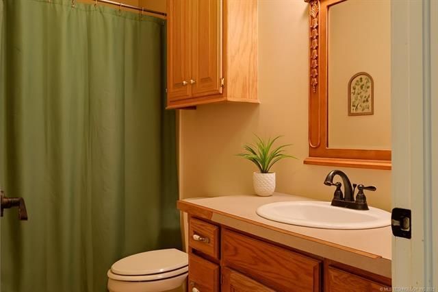 118188 S 4110 Road, Eufaula, OK 74432